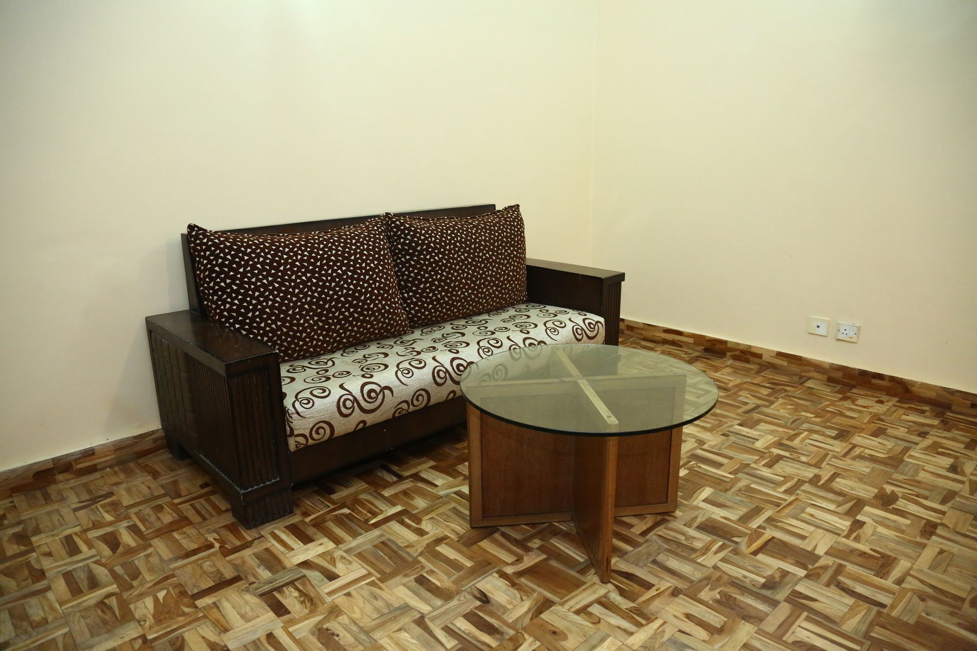 Oyo 5248 Surbee Resorts موسوري المظهر الخارجي الصورة
