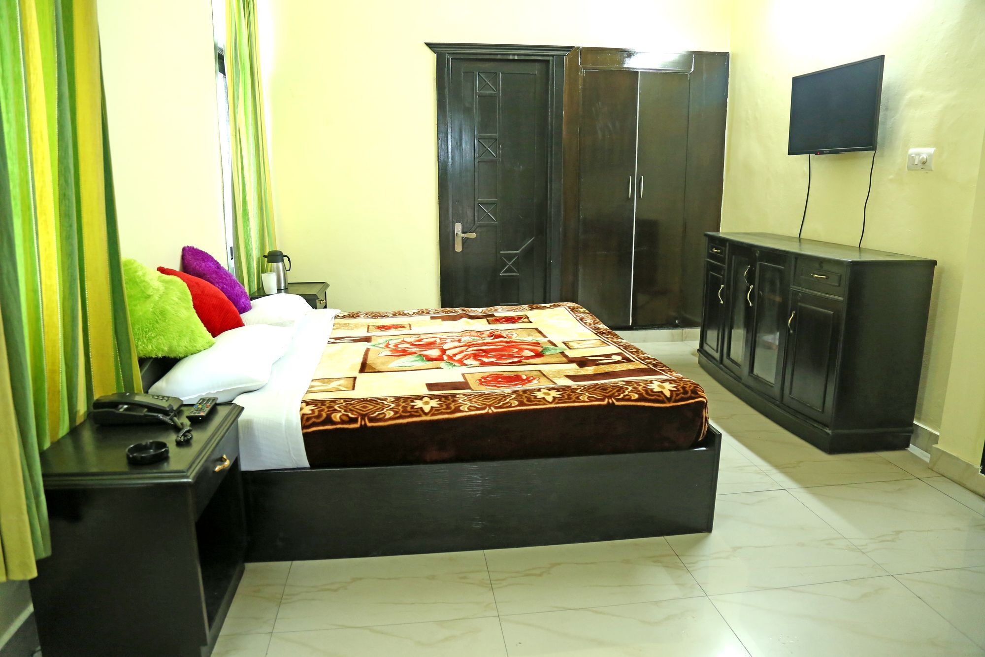 Oyo 5248 Surbee Resorts موسوري المظهر الخارجي الصورة